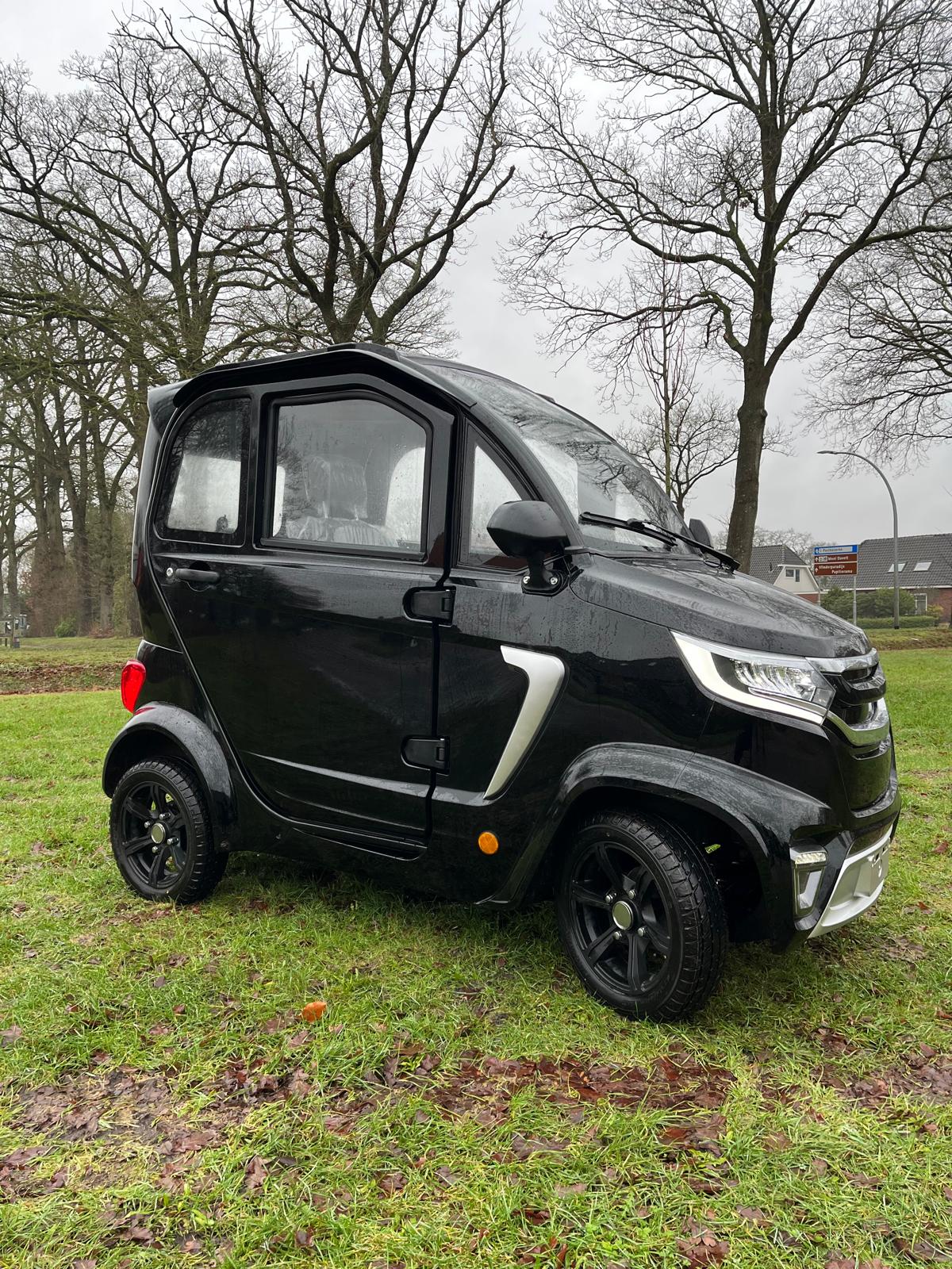 FSC-X8 Elektrische brommobiel Rijbewijsvrij | 45 km/u | Volledig elektrisch